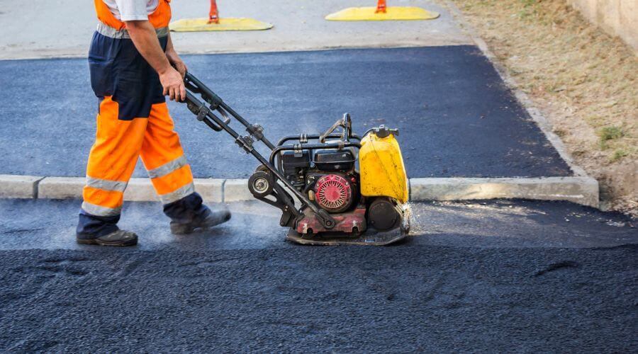 Professional gutter cleaning in Luther, OK